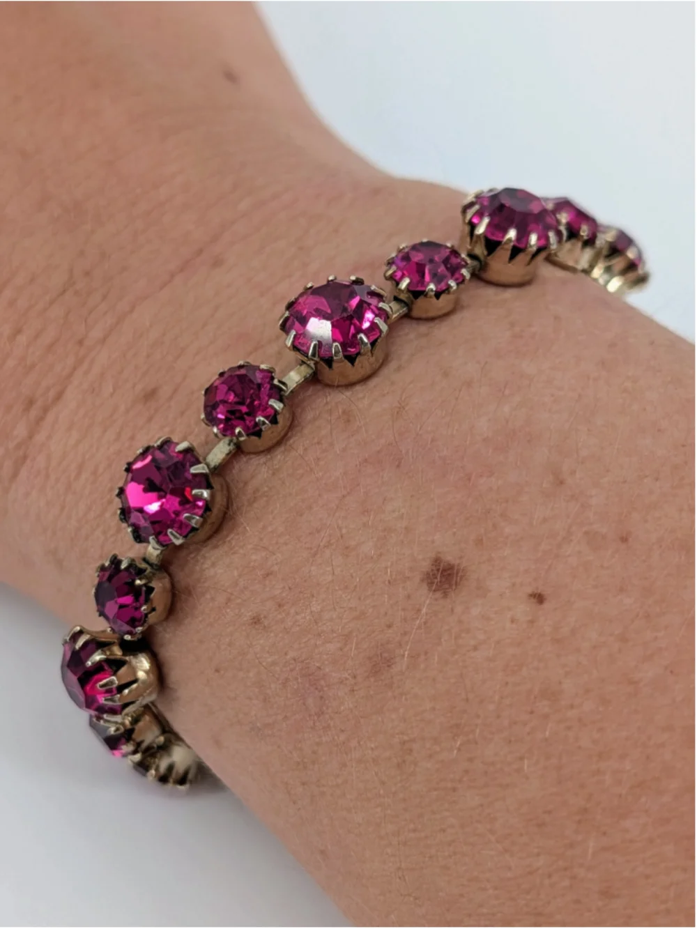 Vintage Albert WEISS Fuchsia Pink Rhinestone Bracelet Gold Tone 1950s 60s Signed